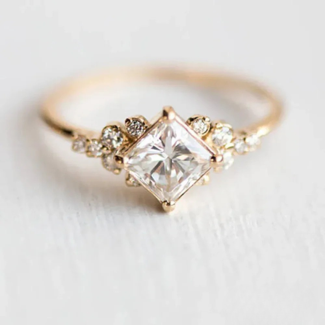 Chic Royal Elegance Ring