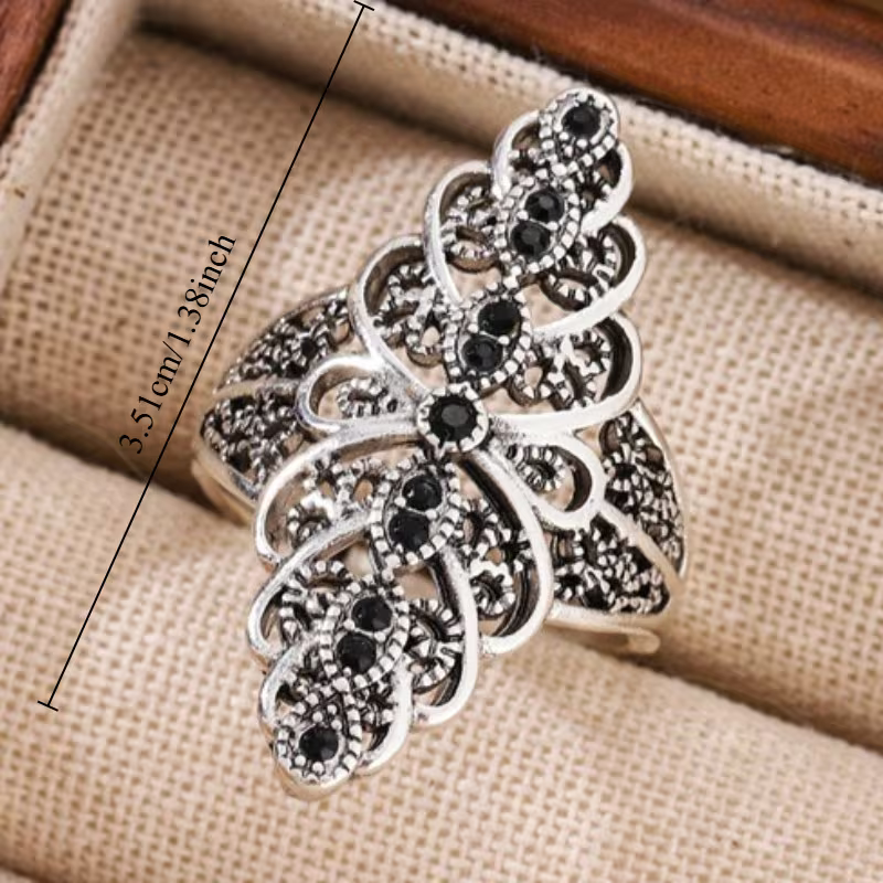 Adjustable Ring with Flower Pattern – Royal Style