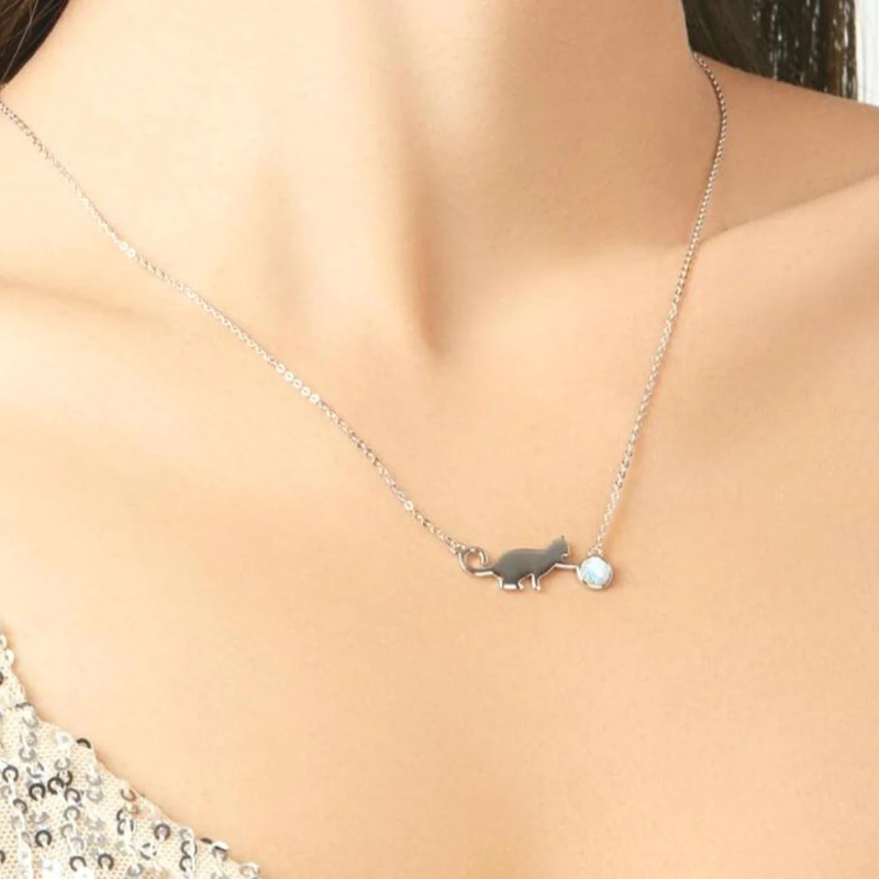 Vintage Kitty Necklace