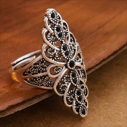 Adjustable Ring with Flower Pattern – Royal Style