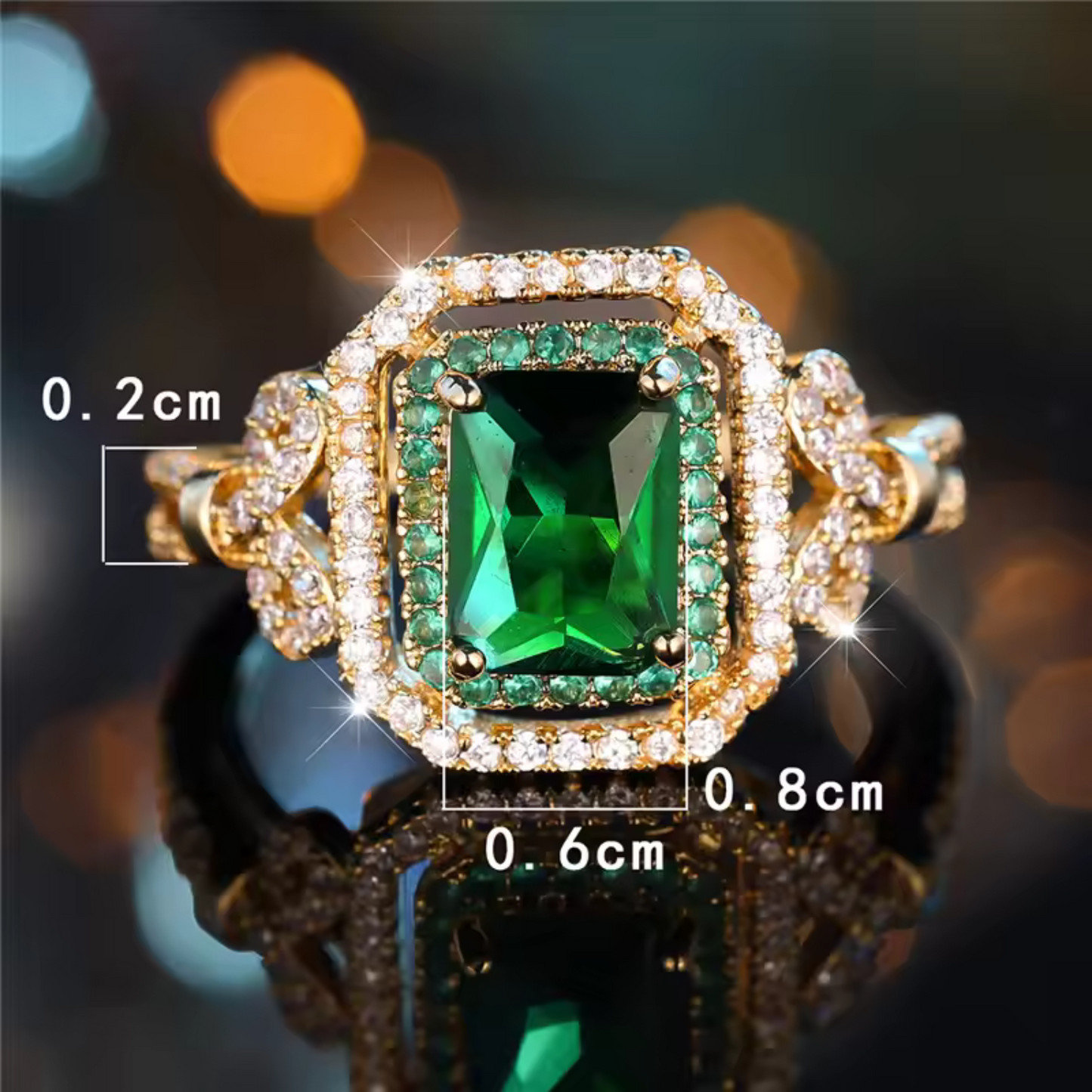 Elegant Gold Emerald Ring