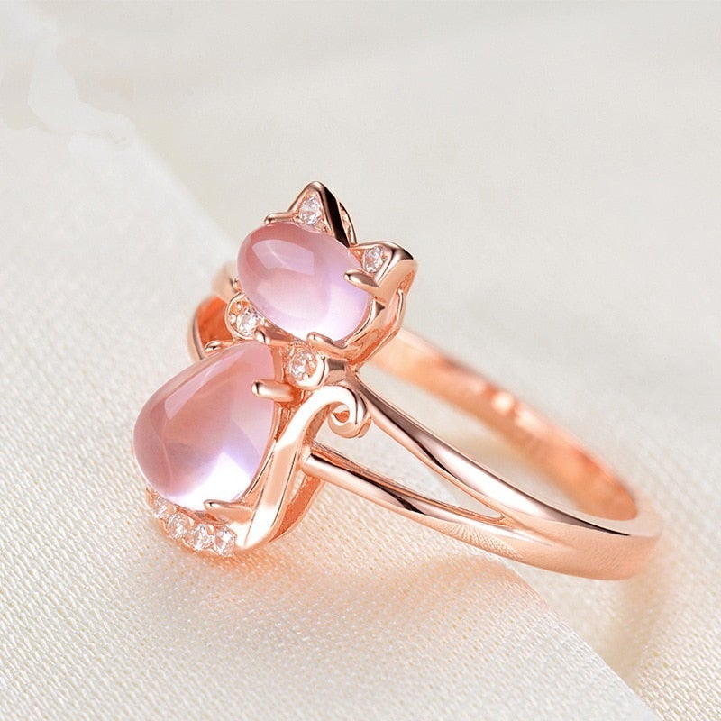 Ring with Cat in Rose Gold