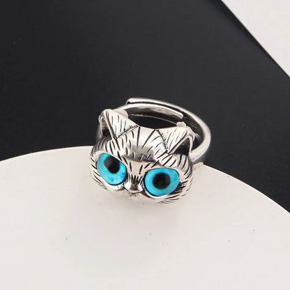 Ring with Cat and Blue Eyes – Playful Vintage Silver Ring for Cat Lovers