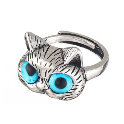 Ring with Cat and Blue Eyes – Playful Vintage Silver Ring for Cat Lovers