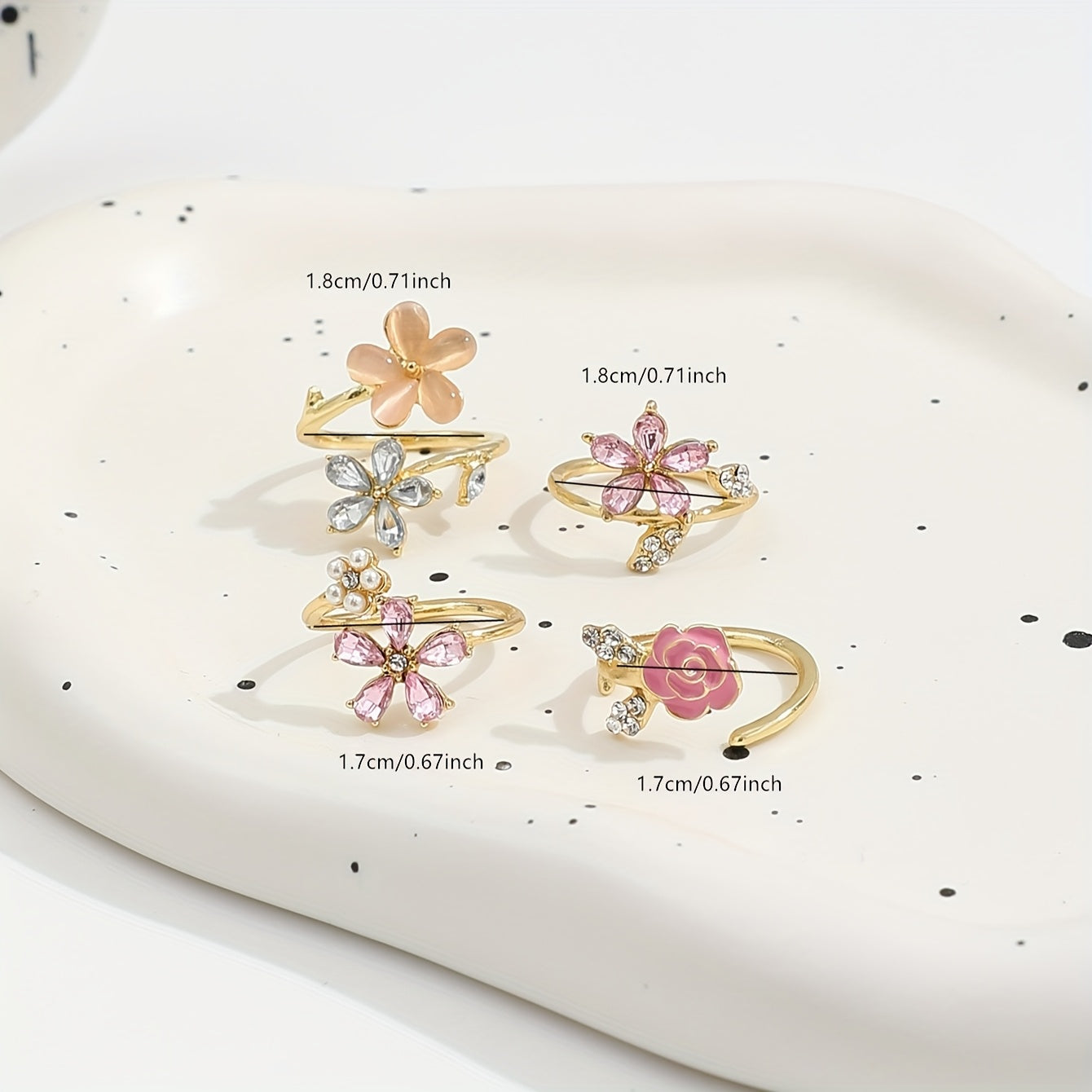 Set of alloy rings with rhinestones and pearls